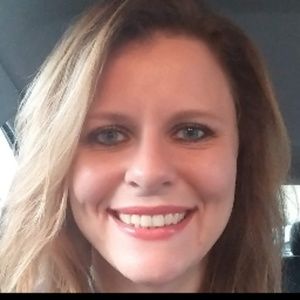 Meet your Posher, Claudia